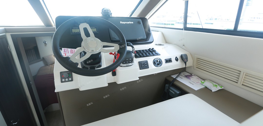 Carver 36